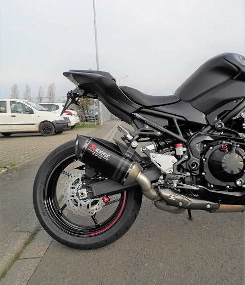 Umbgebautes Motorrad Kawasaki Z900 Bild 7: Umbgebautes Motorrad Kawasaki Z900