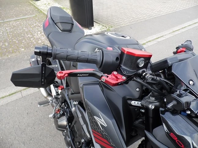 Umbgebautes Motorrad Kawasaki Z900 Bild 9: Umbgebautes Motorrad Kawasaki Z900