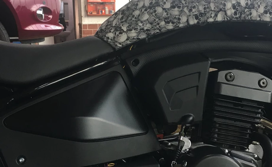 Umbgebautes Motorrad Leonart Pilder 125 Bild 7: Umbgebautes Motorrad Leonart Pilder 125