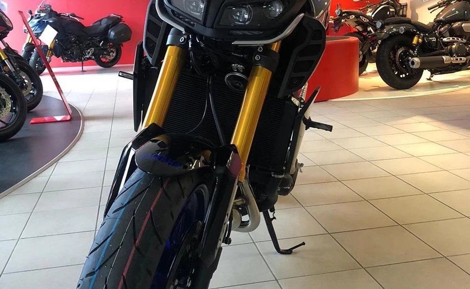 Umbgebautes Motorrad Yamaha MT-09 SP Bild 1: Umbgebautes Motorrad Yamaha MT-09 SP