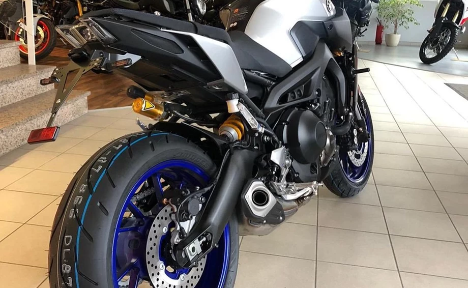 Umbgebautes Motorrad Yamaha MT-09 SP Bild 3: Umbgebautes Motorrad Yamaha MT-09 SP