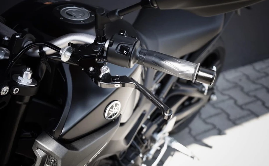 Umbgebautes Motorrad Yamaha MT-09 Bild 4: Umbgebautes Motorrad Yamaha MT-09