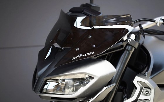 Umgebautes Motorrad Yamaha MT-09 von Yamaha Zentrum Nürnberg - Bild 3