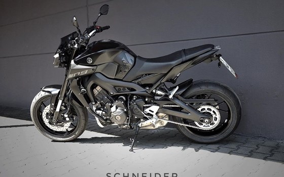 Umgebautes Motorrad Yamaha MT-09 von Yamaha Zentrum Nürnberg - Bild 1