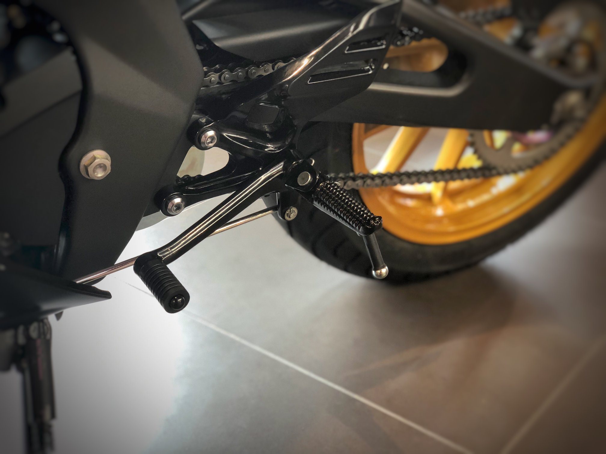 Details zum Custom-Bike Yamaha R125 des Händlers Zweirad Zentrum