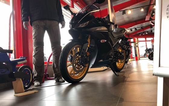 Umgebautes Motorrad Yamaha R125 von Zweirad Zentrum Fernwald - Bild 2