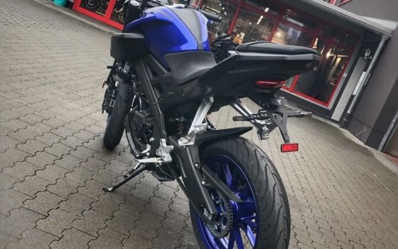 Umgebautes Motorrad Yamaha MT-125 von Zweirad Zentrum Fernwald - Bild 4