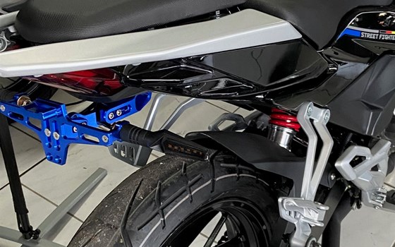 Umgebautes Motorrad FK Motors FK 12 SF Street-Fighter von Auto Center Brenner GmbH - Bild 2 Umgebautes Motorrad FK Motors FK 12 SF Street-Fighter von Auto Center Brenner GmbH - Bild 2