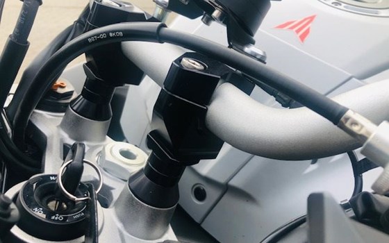 Umgebautes Motorrad Yamaha MT-10 von CCMotoforum - Bild 5