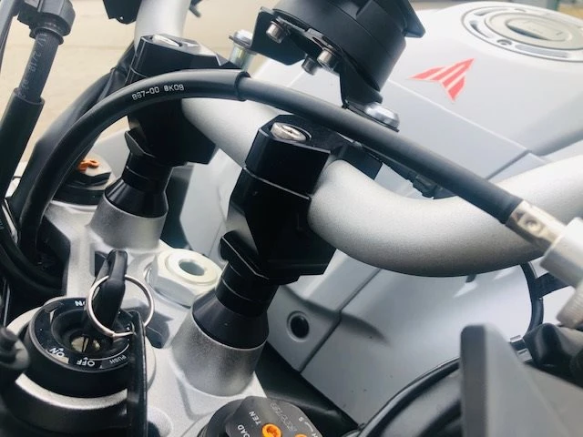 Umbgebautes Motorrad Yamaha MT-10 Bild 5: Umbgebautes Motorrad Yamaha MT-10