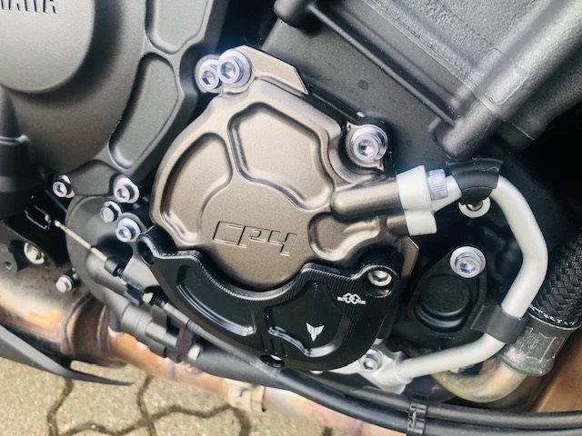 Umbgebautes Motorrad Yamaha MT-10 Bild 7: Umbgebautes Motorrad Yamaha MT-10