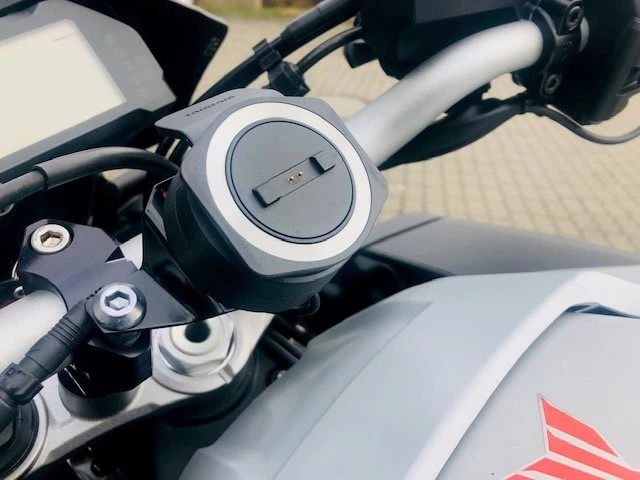 Umbgebautes Motorrad Yamaha MT-10 Bild 8: Umbgebautes Motorrad Yamaha MT-10