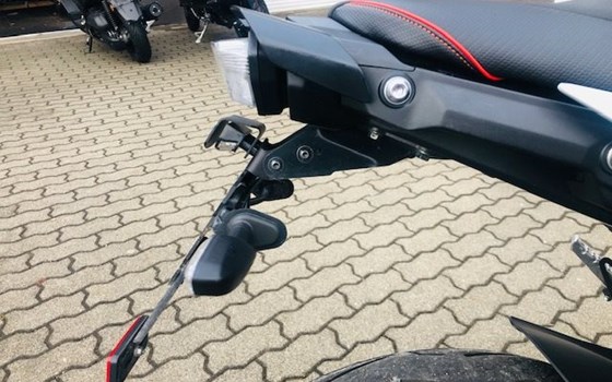 Umgebautes Motorrad Yamaha MT-10 von CCMotoforum - Bild 9