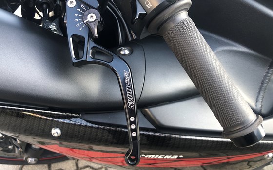 Umgebautes Motorrad Yamaha R1 von CCMotoforum - Bild 15