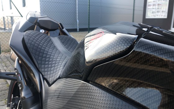 Umgebautes Motorrad Yamaha R1 von CCMotoforum - Bild 9