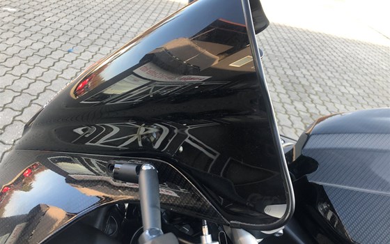 Umgebautes Motorrad Yamaha R1 von CCMotoforum - Bild 11