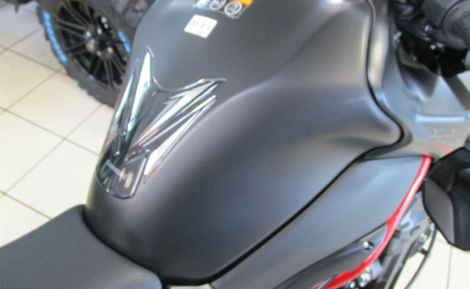 Umbgebautes Motorrad Kawasaki Z900 Bild 14: Umbgebautes Motorrad Kawasaki Z900