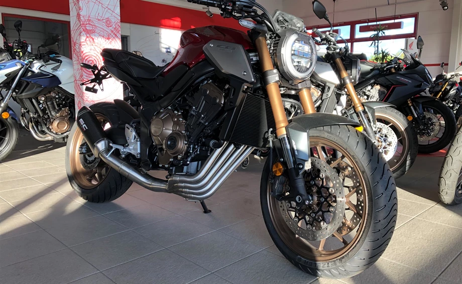 Umbgebautes Motorrad Honda CB650R Bild 7: Umbgebautes Motorrad Honda CB650R