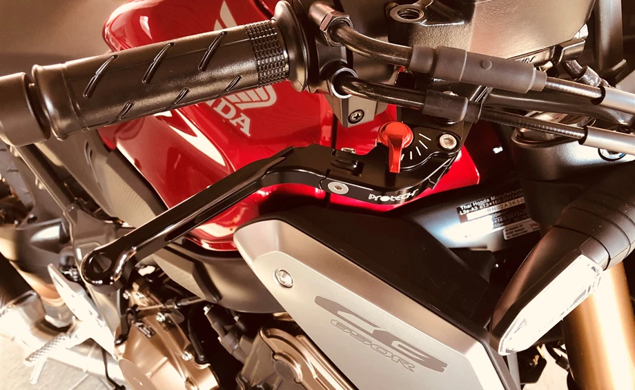 Umbgebautes Motorrad Honda CB650R Bild 6: Umbgebautes Motorrad Honda CB650R