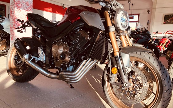 Umgebautes Motorrad Honda CB650R von M. Perschall GmbH - Bild 1 Umgebautes Motorrad Honda CB650R von M. Perschall GmbH - Bild 1