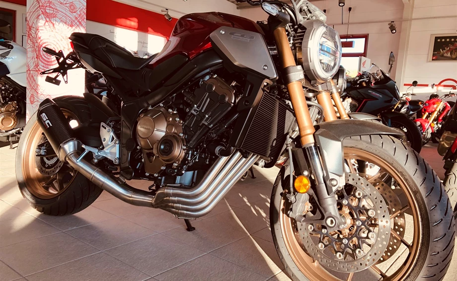 Umbgebautes Motorrad Honda CB650R Bild 1: Umbgebautes Motorrad Honda CB650R