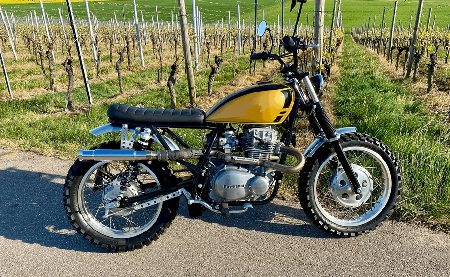 Umbgebautes Motorrad Kawasaki LTD 440 Bild 8: Umbgebautes Motorrad Kawasaki LTD 440