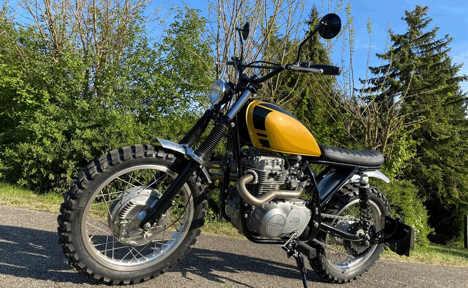 Umbgebautes Motorrad Kawasaki LTD 440 Bild 7: Umbgebautes Motorrad Kawasaki LTD 440