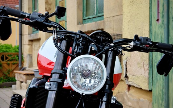 Umgebautes Motorrad Kawasaki Z 750 von Zweiradcenter Umbach GmbH - Bild 6 Umgebautes Motorrad Kawasaki Z 750 von Zweiradcenter Umbach GmbH - Bild 6