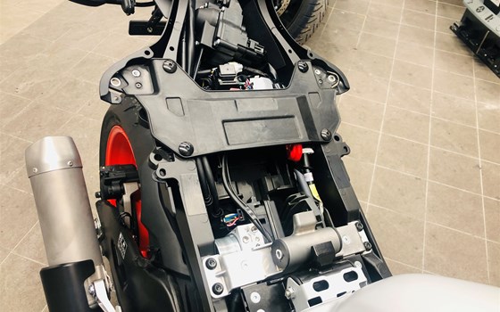 Umgebautes Motorrad Yamaha MT-10 von CCMotoforum - Bild 6