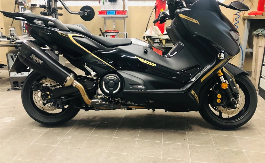 Umbgebautes Motorrad Yamaha TMAX 560 Tech Max Bild 1: Umbgebautes Motorrad Yamaha TMAX 560 Tech Max