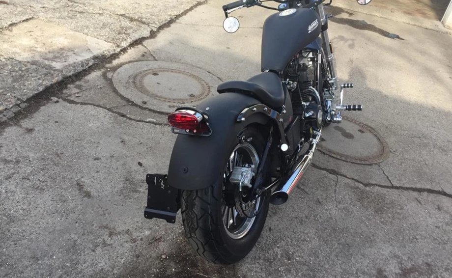 Umbgebautes Motorrad Leonart Daytona 125 Bild 1: Umbgebautes Motorrad Leonart Daytona 125