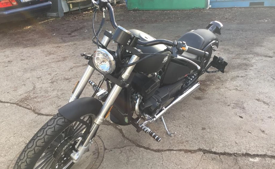 Umbgebautes Motorrad Leonart Daytona 125 Bild 5: Umbgebautes Motorrad Leonart Daytona 125