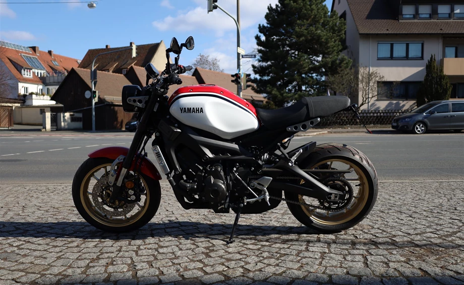 Umbgebautes Motorrad Yamaha XSR900 Bild 1: Umbgebautes Motorrad Yamaha XSR900