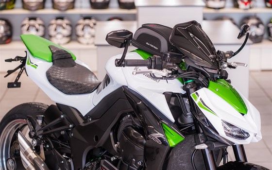 Umgebautes Motorrad Kawasaki Z1000 von Zweirad-Center Nuber GmbH - Bild 10 Umgebautes Motorrad Kawasaki Z1000 von Zweirad-Center Nuber GmbH - Bild 10