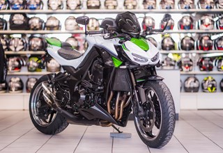 Kawasaki Z1000