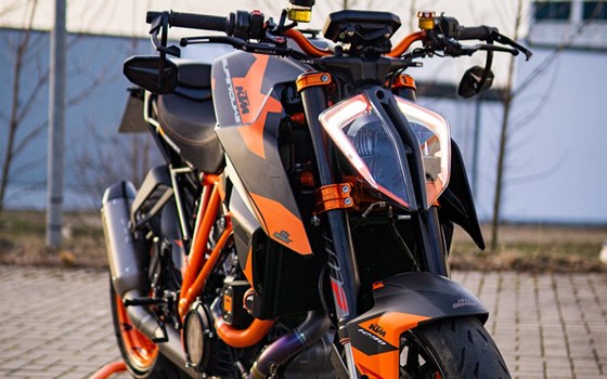 Umgebautes Motorrad KTM 1290 Super Duke R von motoroox GmbH - Bild 11 Umgebautes Motorrad KTM 1290 Super Duke R von motoroox GmbH - Bild 11