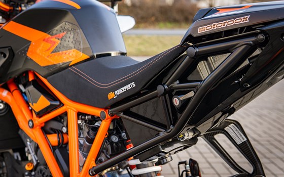 Umgebautes Motorrad KTM 1290 Super Duke R von motoroox GmbH - Bild 12 Umgebautes Motorrad KTM 1290 Super Duke R von motoroox GmbH - Bild 12