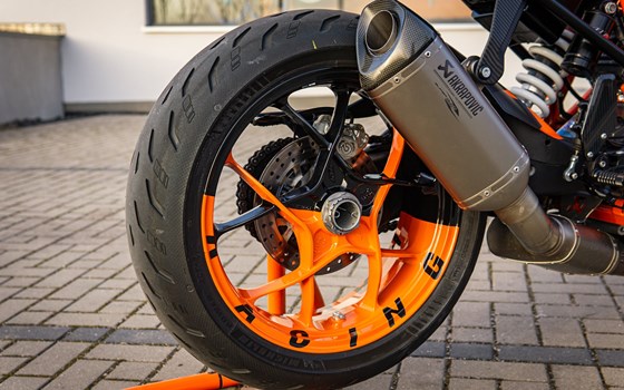Umgebautes Motorrad KTM 1290 Super Duke R von motoroox GmbH - Bild 5 Umgebautes Motorrad KTM 1290 Super Duke R von motoroox GmbH - Bild 5