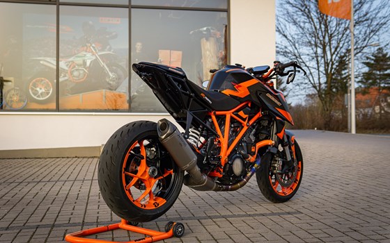 Umgebautes Motorrad KTM 1290 Super Duke R von motoroox GmbH - Bild 8 Umgebautes Motorrad KTM 1290 Super Duke R von motoroox GmbH - Bild 8