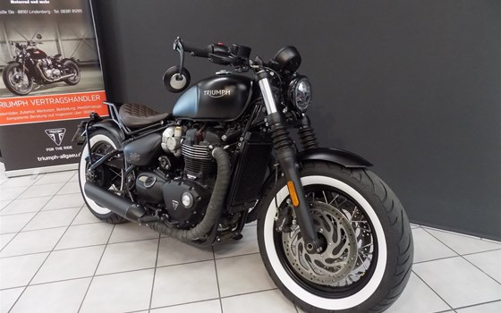 Umgebautes Motorrad Triumph Bonneville Bobber Black von Zweirad-Center Nuber GmbH - Bild 4 Umgebautes Motorrad Triumph Bonneville Bobber Black von Zweirad-Center Nuber GmbH - Bild 4