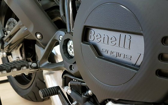 Umgebautes Motorrad Benelli 752 S von Motorrad Scheunpflug e.K. - Bild 7 Umgebautes Motorrad Benelli 752 S von Motorrad Scheunpflug e.K. - Bild 7