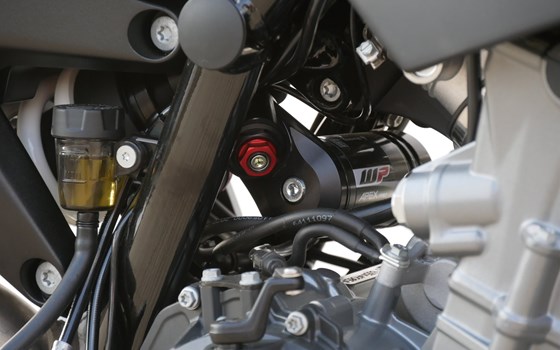 Umgebautes Motorrad KTM 790 Duke von motoroox GmbH - Bild 19 Umgebautes Motorrad KTM 790 Duke von motoroox GmbH - Bild 19