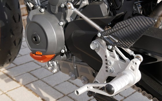 Umgebautes Motorrad KTM 790 Duke von motoroox GmbH - Bild 21 Umgebautes Motorrad KTM 790 Duke von motoroox GmbH - Bild 21