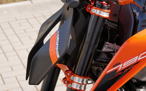 Umgebautes Motorrad KTM 790 Duke von motoroox GmbH - Bild 10 Umgebautes Motorrad KTM 790 Duke von motoroox GmbH - Bild 10