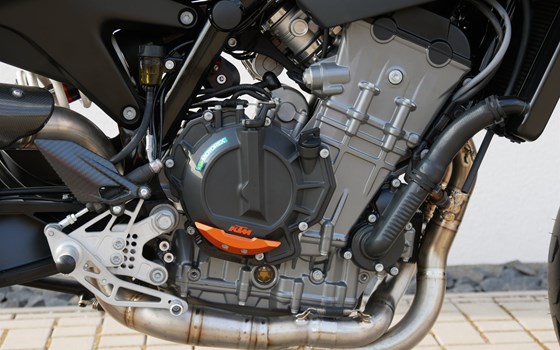 Umgebautes Motorrad KTM 790 Duke von motoroox GmbH - Bild 6 Umgebautes Motorrad KTM 790 Duke von motoroox GmbH - Bild 6
