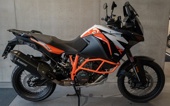 Umgebautes Motorrad KTM 1290 Super Adventure R von KINI Bike World - Bild 2 Umgebautes Motorrad KTM 1290 Super Adventure R von KINI Bike World - Bild 2