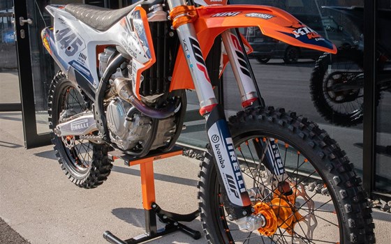 Umgebautes Motorrad KTM 250 SX-F von KINI Bike World - Bild 2 Umgebautes Motorrad KTM 250 SX-F von KINI Bike World - Bild 2