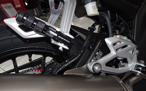 Umgebautes Motorrad Yamaha R125 von Zweiradcenter Steyr e.U., Peter Bührer - Bild 12 Umgebautes Motorrad Yamaha R125 von Zweiradcenter Steyr e.U., Peter Bührer - Bild 12