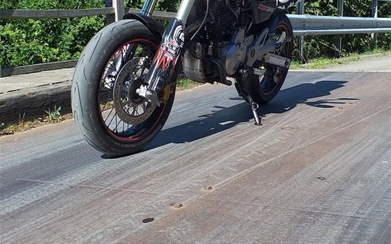 Umgebautes Motorrad Honda FMX650 von Superdreizehn - Bild 11 Umgebautes Motorrad Honda FMX650 von Superdreizehn - Bild 11