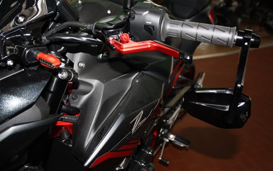 Umgebautes Motorrad Kawasaki Z900 von Zweirad Waibel GmbH & Co. KG - Bild 3 Umgebautes Motorrad Kawasaki Z900 von Zweirad Waibel GmbH & Co. KG - Bild 3